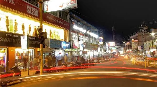 Commercial Road in Ooty