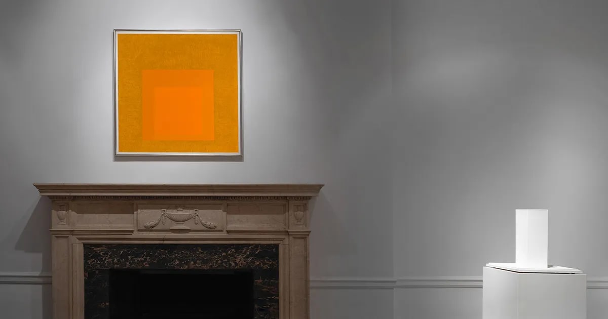 Installation view with works by Josef Albers and Sol LeWitt at the Zeit Contemporary Art project space, 111 East 70th Street, New York.
