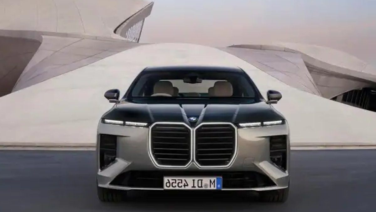 BMW 7 Series Debuts with New Technology - bmw 7 series