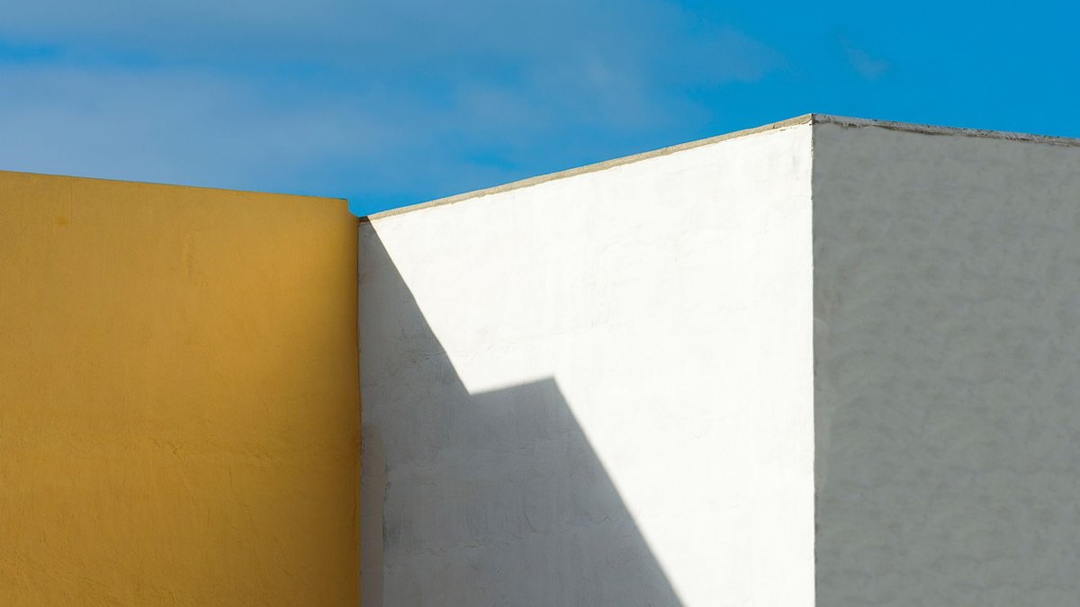 White walls fall out of favor - white walls