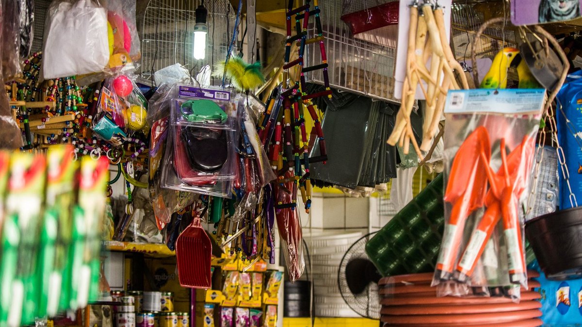 Tractor Supply Closes Dozens of Pet Stores - pet stores