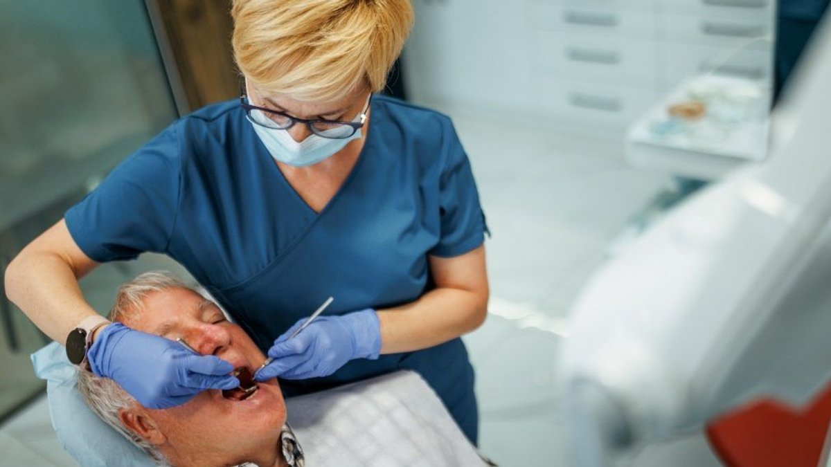 Gum disease linked to heart problems Gum disease linked to heart problems - gum disease