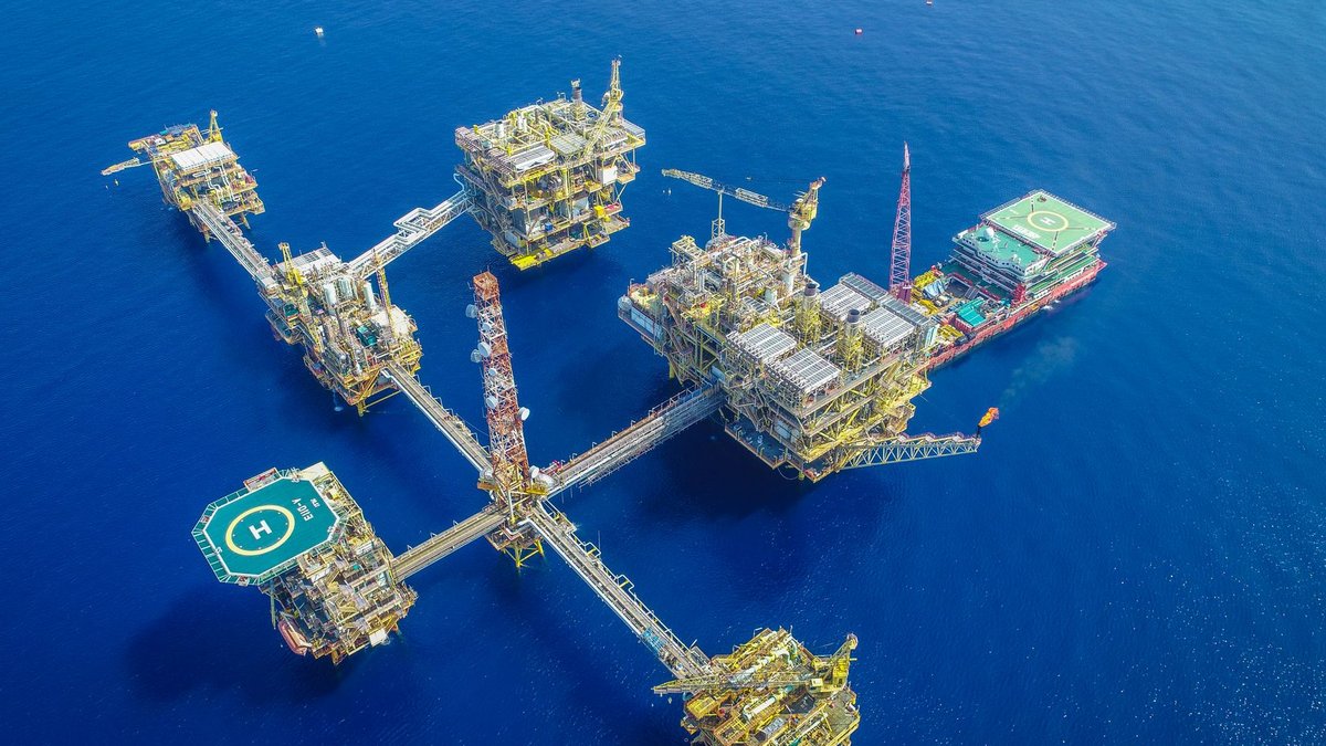 Nuveen advises 50% offshore real estate for Australian investors - offshore real estate