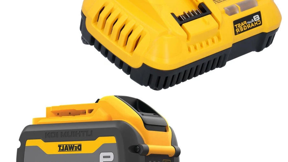 DeWalt offers free tool with battery purchases DeWalt offers free tool with battery purchases - dewalt battery