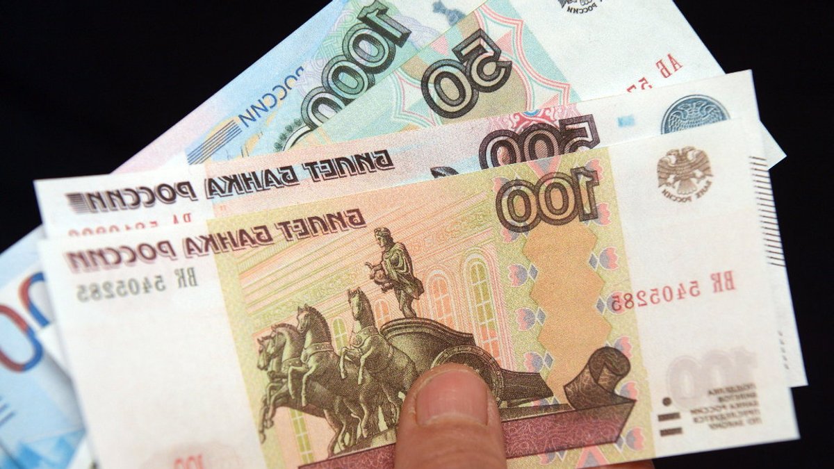 Russia Uses Hidden Money Creation to Fund War