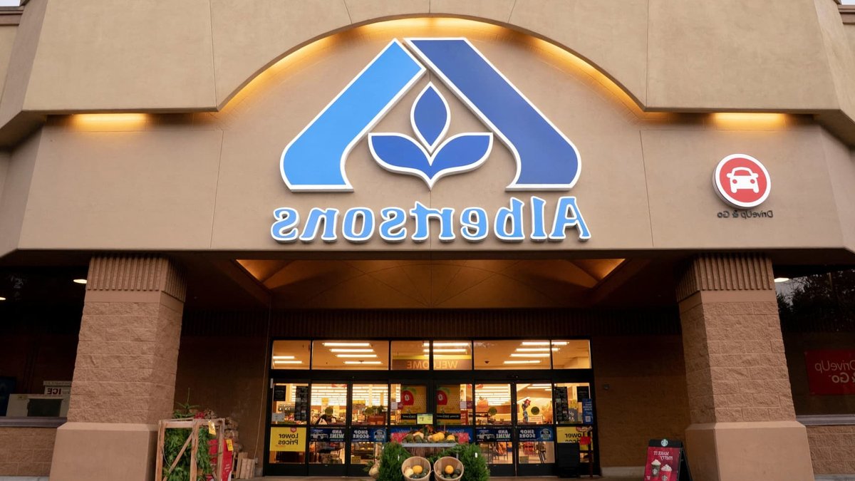 Albertsons Stock Falls on Weak Sales Outlook - albertsons stock