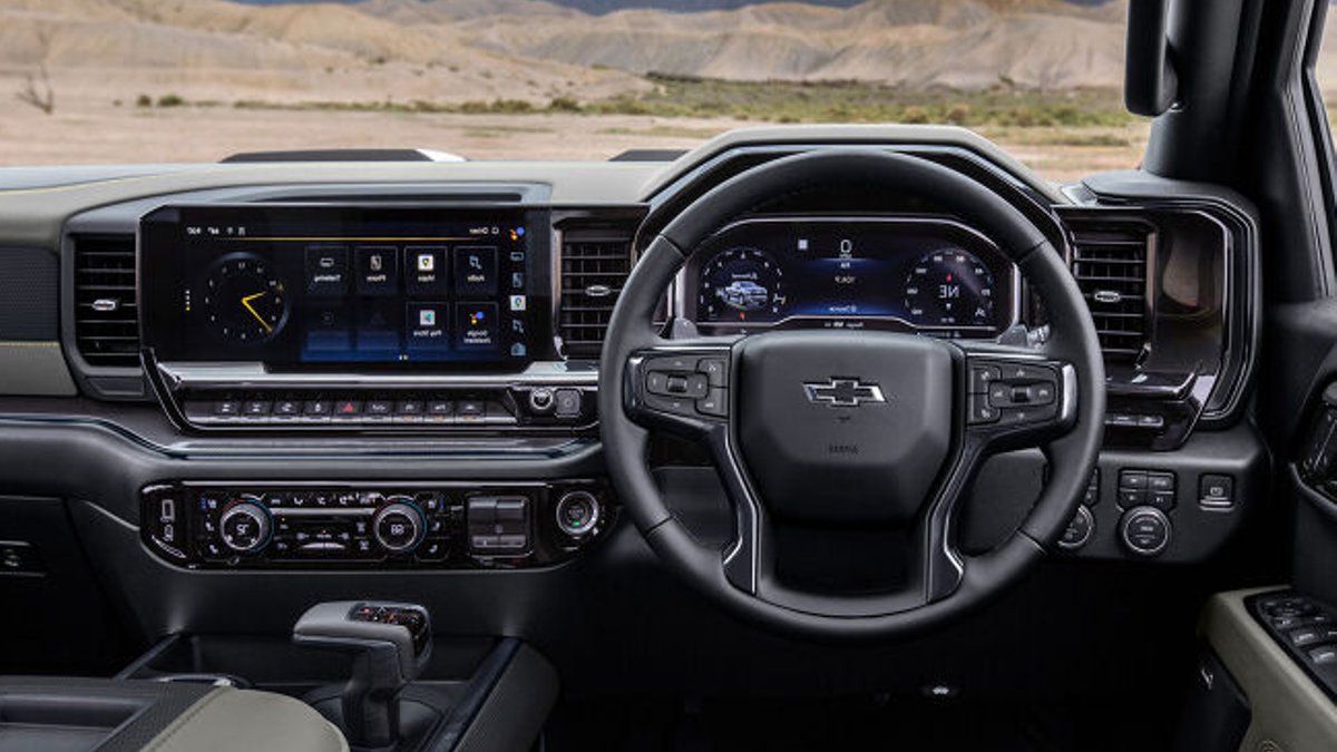 Expert tips for test driving a new car