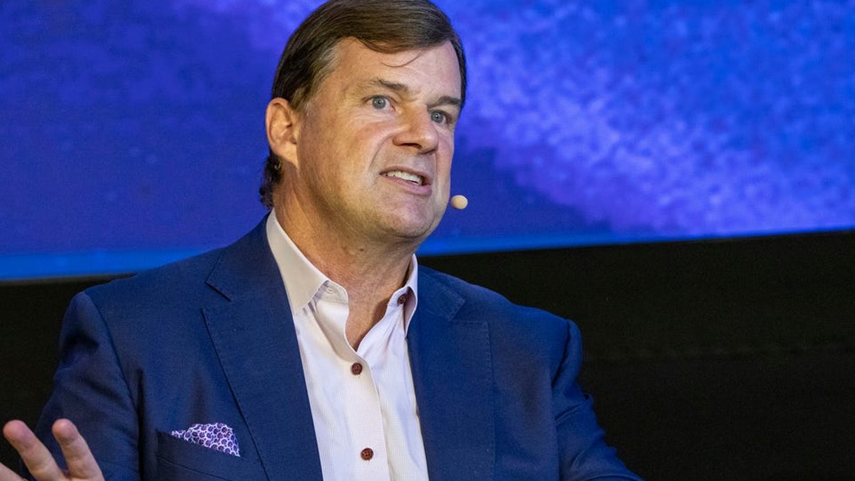 Ford CEO warns Chinese carmakers imminent arrival Ford CEO warns Chinese carmakers imminent arrival - chinese carmakers