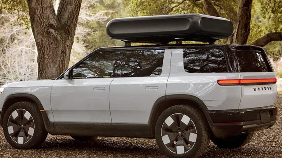 Rivian cuts losses as revenue soars 27% YoY Rivian cuts losses as revenue soars 27% YoY - rivian revenue