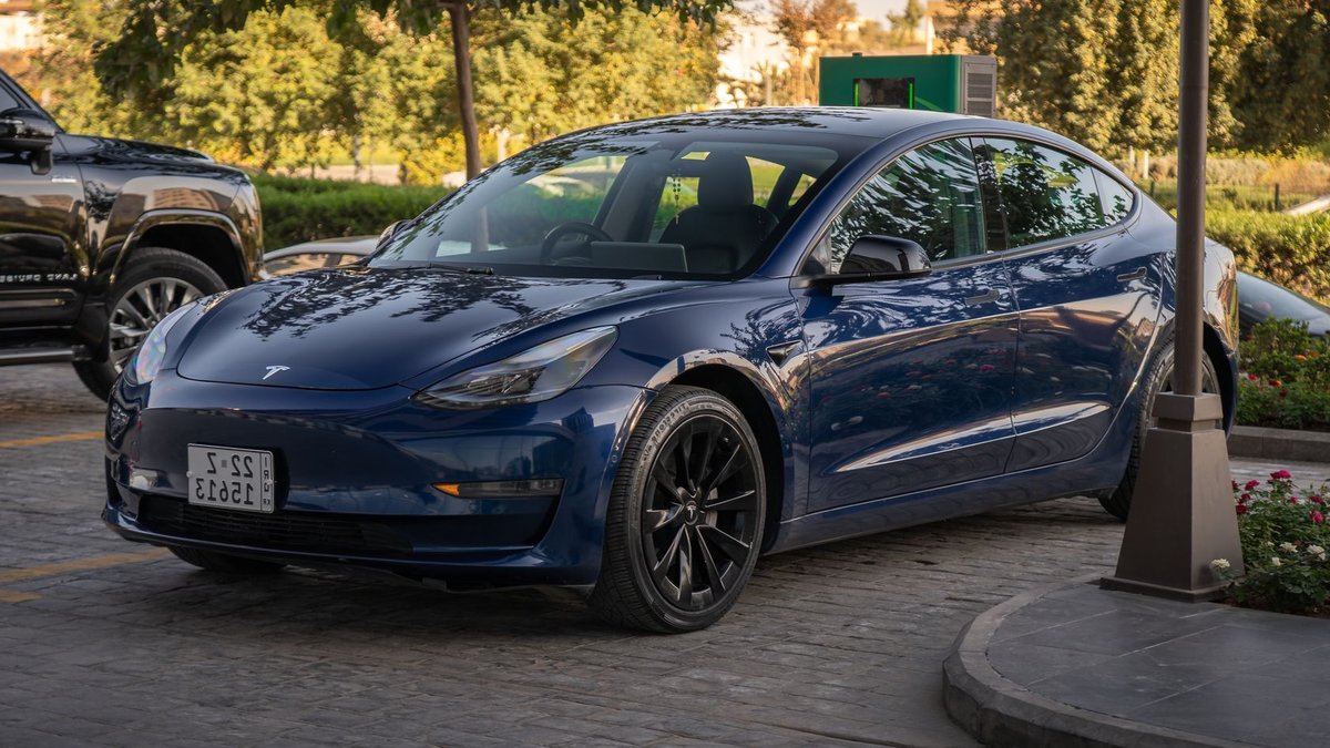 Tesla Faces Probe Over Suspension Problems - tesla suspension