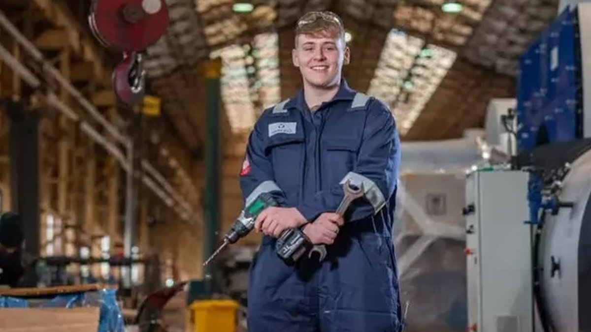 Dumfries and Galloway College boosts business futures Dumfries and Galloway College boosts business futures - business training scotland