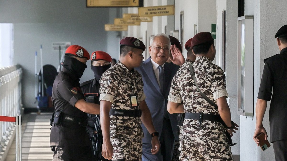 1MDB trial: Najib accused of $5.6 billion misappropriation - 1mdb trial