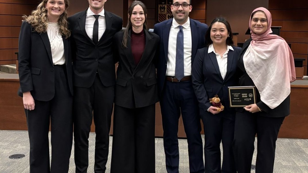 Moot Court Prepares Future Lawyers for Real Courtrooms Moot Court Prepares Future Lawyers for Real Courtrooms - moot court