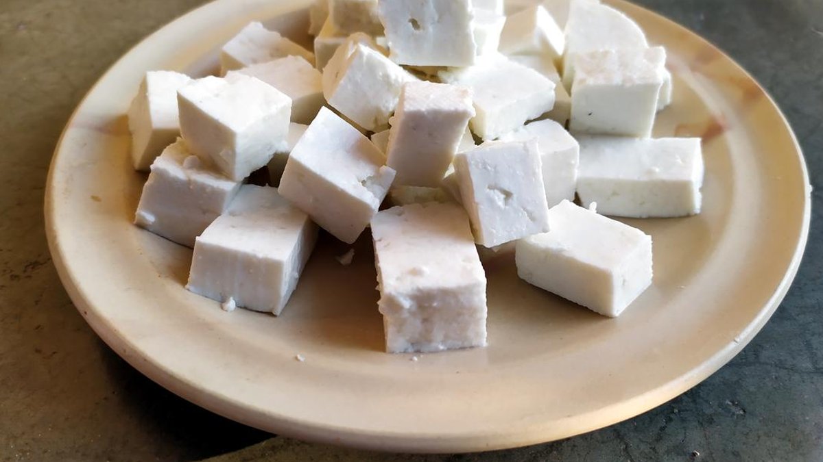 Maharashtra bans analogue non‑dairy paneer for year - non dairy paneer