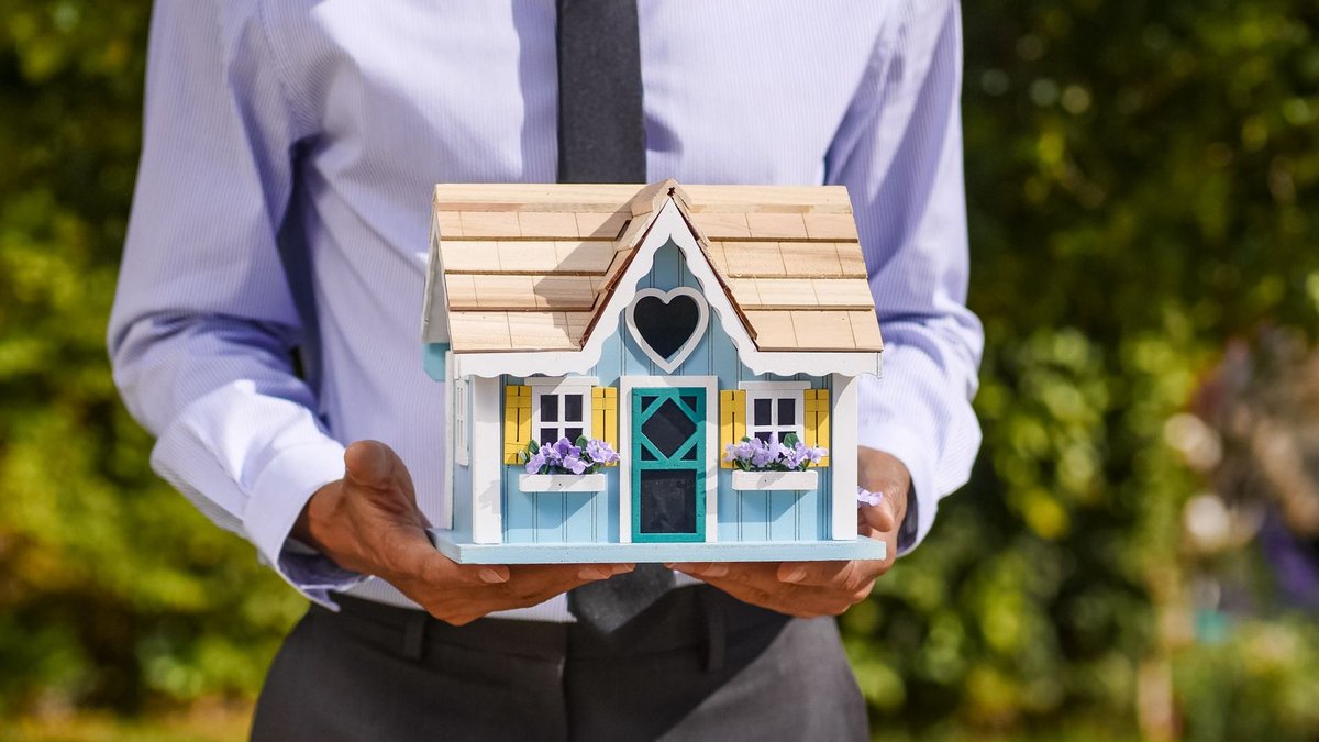 Four home buying clauses affect mortgage financing Four home buying clauses affect mortgage financing - home buying clauses