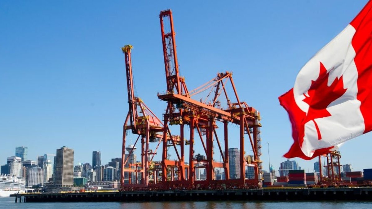 Canada Records $3.9 Billion Trade Surplus in June - trade surplus