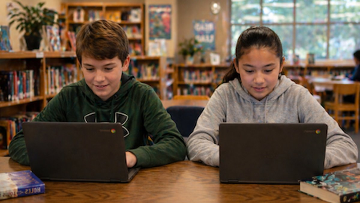 Teens find reading fun with new approaches