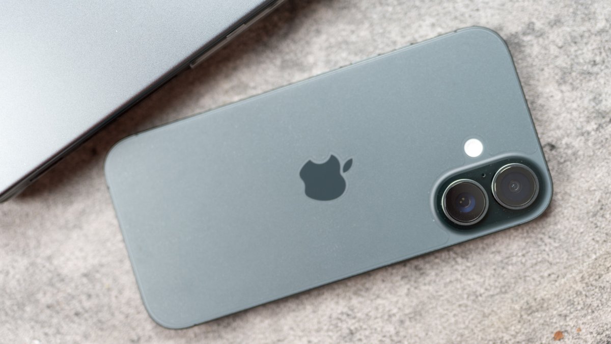 Protecting iPhone Batteries for Long Term Use