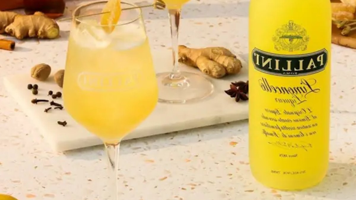 Limoncello Spritz tops summer cocktail list Limoncello Spritz tops summer cocktail list - limoncello spritz