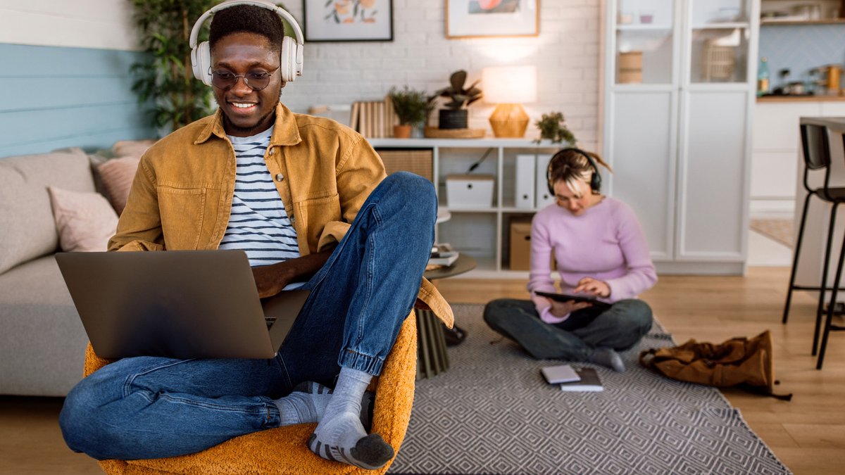 Key Differences Among Bluetooth Wi‑Fi 2.4G - bluetooth wifi