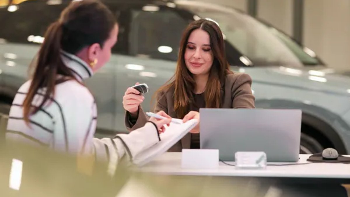Penske profits from lease returns surge - lease returns