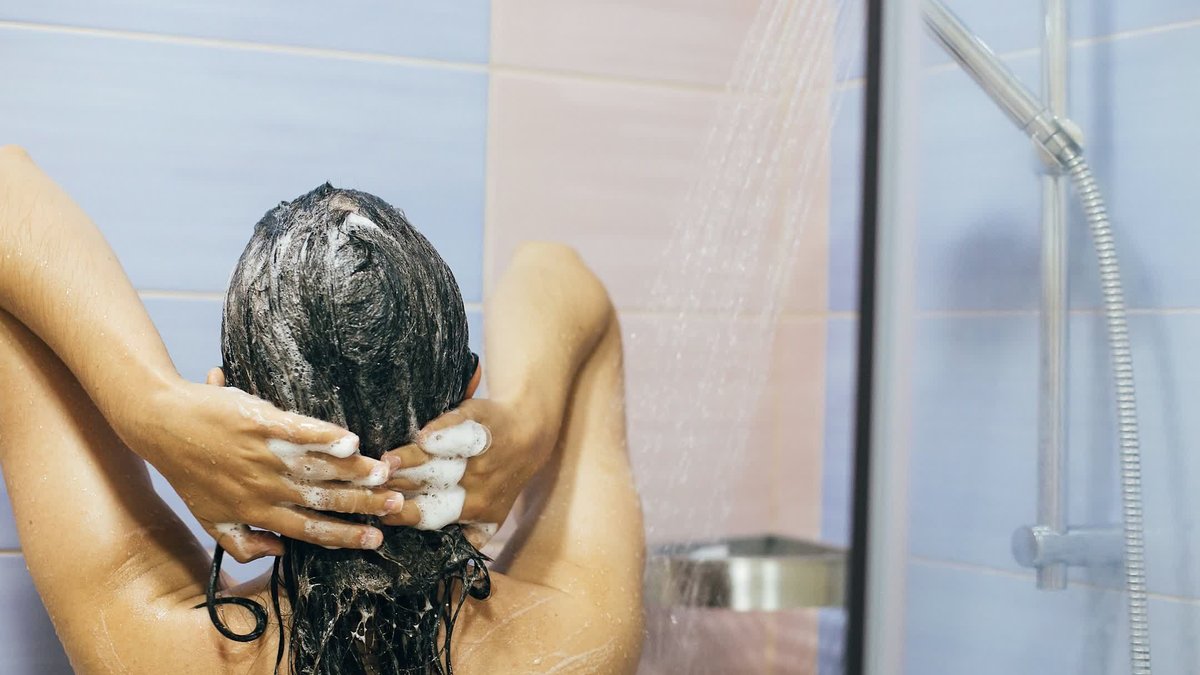 FBI warns hackers steal nude photos via social media - social media hackers