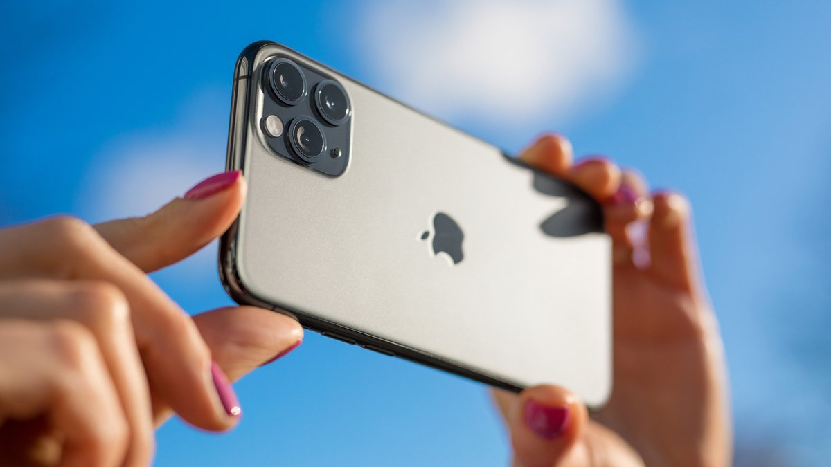 5 Hidden iPhone Camera Settings to Improve Photos