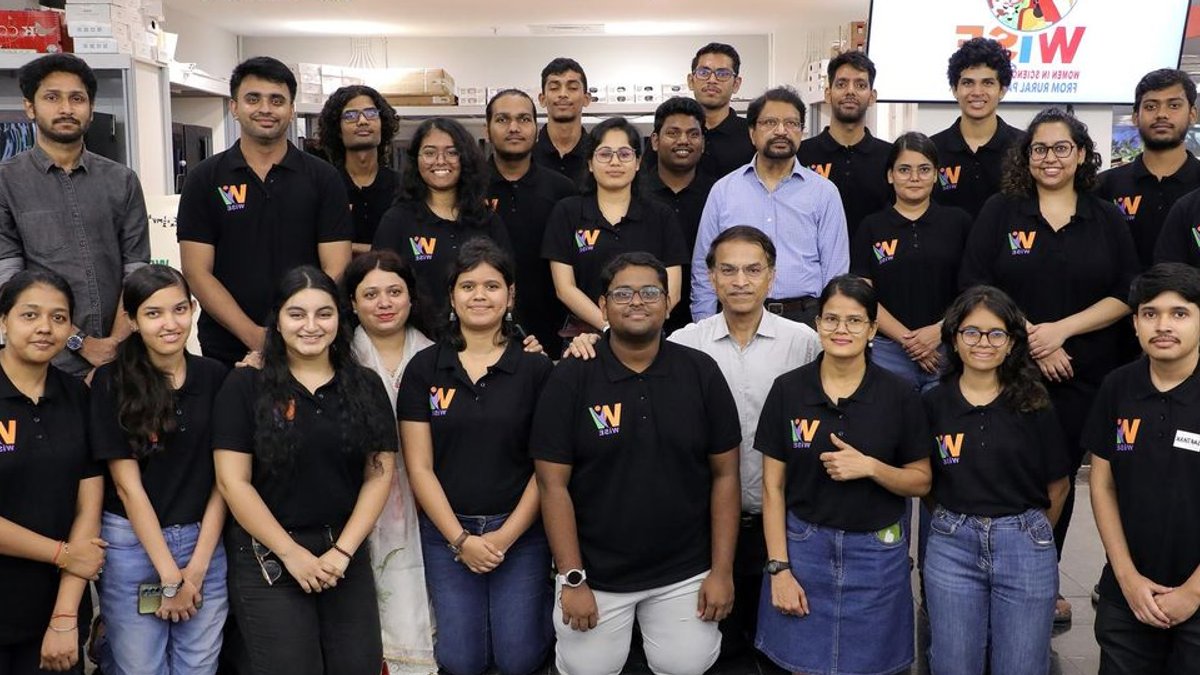 IEEE Program Helps Indian Girls See Future in STEM IEEE Program Helps Indian Girls See Future in STEM - stem programs