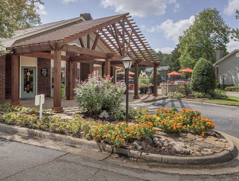 Exterior Leasing Office at Westside Creek luxury apartment homes in Little Rock, AR