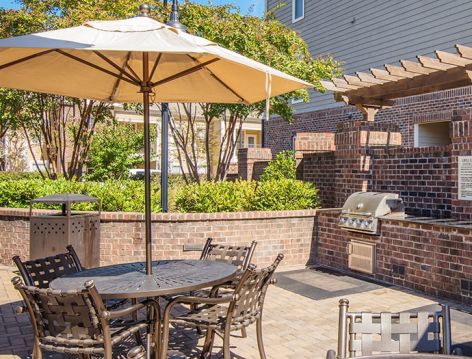Grill Area at Colonial Grand at Ayrsley luxury apartment homes in Charlotte, NC