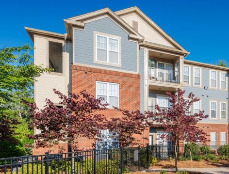 Building Exterior at Colonial Grand at Matthews Commons luxury apartment homes in Charlotte, NC
