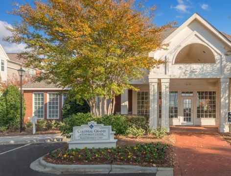 Clubhouse at Colonial Grand at University Center luxury apartment homes in Charlotte, NC