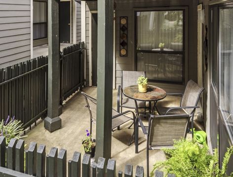 Patio at Park Estate luxury apartment homes in Memphis, TN
