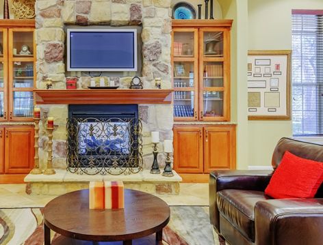 Lobby at Colonial Grand at Canyon Creek luxury apartment homes in Austin, TX