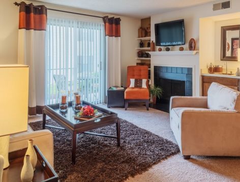 Living room at Colonial Village at Chase Gayton luxury apartment homes in Richmond, VA