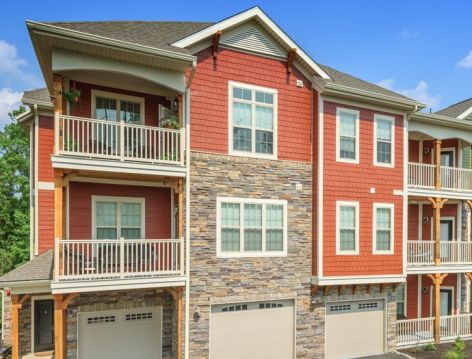 Exterior at Retreat at West Creek luxury apartment homes in Richmond, VA