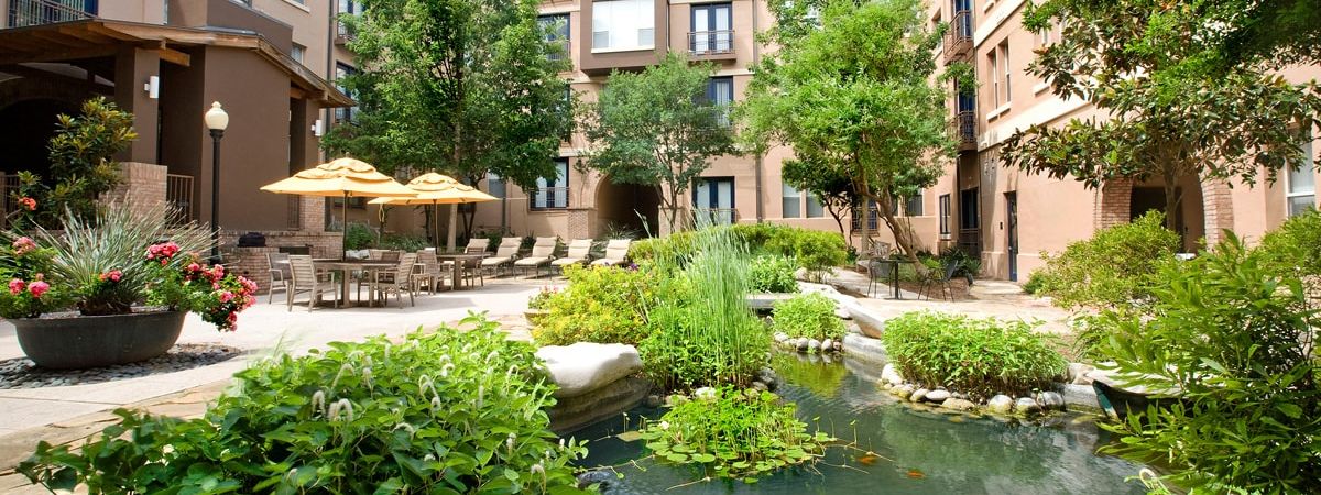 The courtyard at Post Addison Circle luxury apartment homes in Dallas, TX