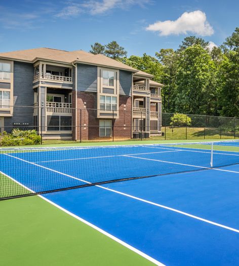 Tennis court at Colonial Village at Waterford luxury apartment homes in Richmond, VA