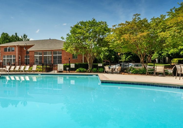 Pool and Clubhouse at Colonial Grand at Beverly Crest luxury apartment homes in Charlotte, NC