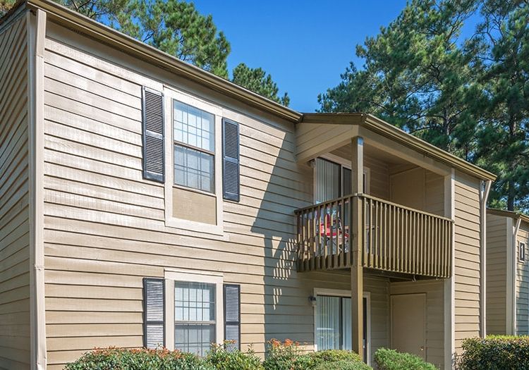 Exterior 4 at Colonial Village at Windsor Place luxury apartment homes in Goose Creek, SC