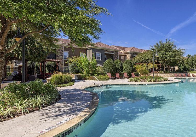 Pool at Colonial Grand at Round Rock luxury apartment homes in Round Rock, TX