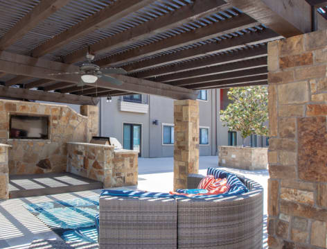 Courtyard Grill 1 at Times Square at Craig Ranch luxury apartment homes in Dallas, TX