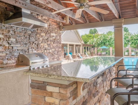 Outdoor Entertainment Area 1 at The Paddock Club Murfreesboro luxury apartment homes in Nashville, TN