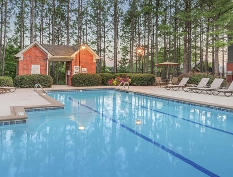 Pool at Colonial Grand at Riverchase Trails luxury apartment homes in Birmingham, AL
