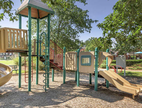 Playground at Colonial Grand at Riverchase Trails luxury apartment homes in Birmingham, AL