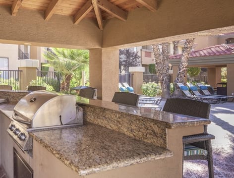 Grill at Colonial Grand at Scottsdale luxury apartment homes in Scottsdale, AZ