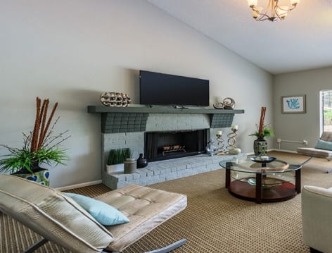 Clubhouse Interior at Tiffany Oaks luxury apartment homes in Orlando, FL