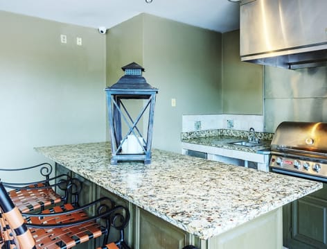 Pool and Grill at Verandas at Southwood luxury apartment homes in Tallahassee, FL