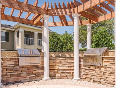 Grill at Colonial Grand Apartments at Seven Oaks luxury apartment homes in Tampa, FL