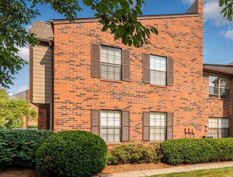 Exterior at Lakepointe luxury apartment homes in Lexington, KY